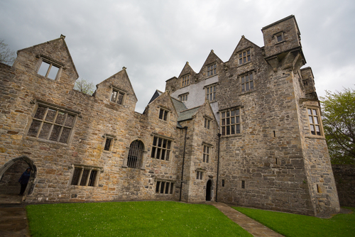 The,Exterior,Of,Donegal,Castle,In,Donegal,Town,,Ireland